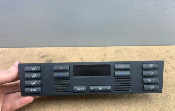 BMW 5 E39 Climate control unit 6916641 64116916641 64116927894