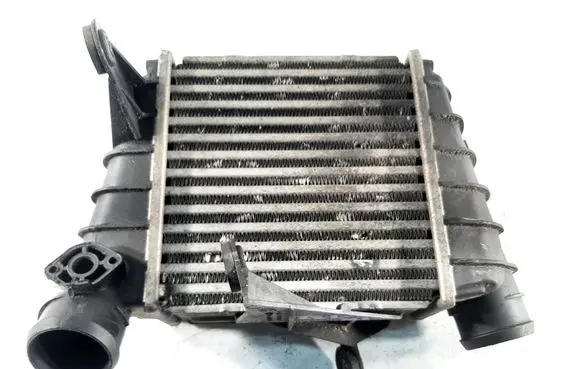 Volkswagen Polo IV 9N3 Intercooler radiator 6Q0145804G
