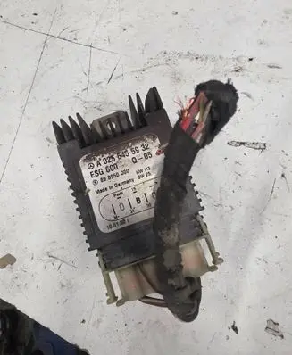 Mercedes-Benz E W210 Coolant fan relay A0255455932 ESG600 898950000