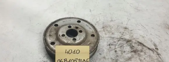 Audi A4 S4 B6 8E 8H Crankshaft pulley 06B105243F