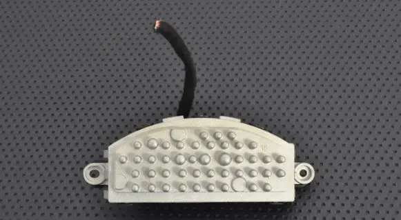 Volkswagen Golf VII Heater blower motor/fan resistor 5Q0907521