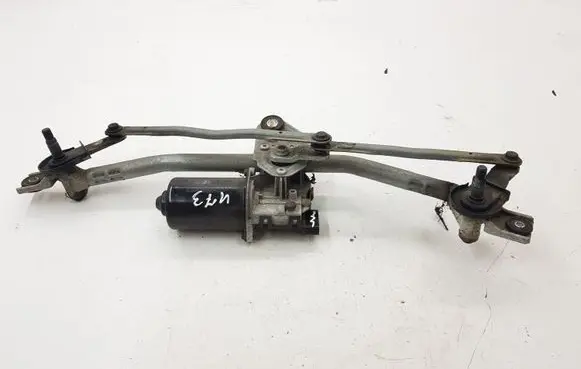 Hyundai Veloster Front wiper linkage and motor