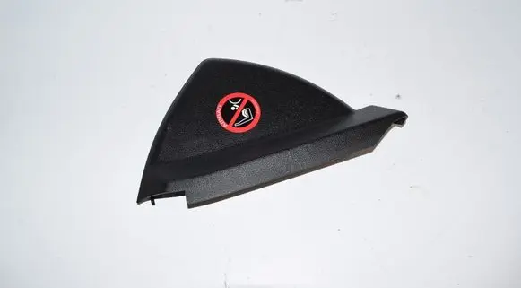 Mercedes-Benz C W204 Dashboard side end trim 2046800378