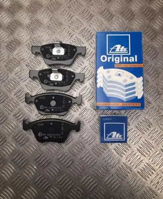 Mercedes-Benz E W210 Brake pads (rear) 13046070872