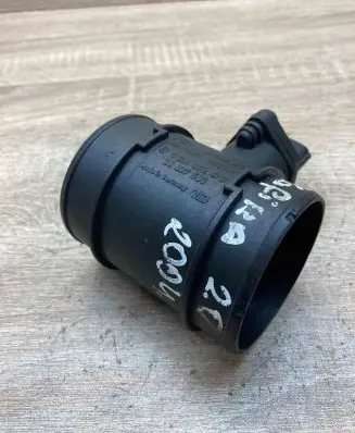 Opel Zafira A Mass air flow meter 24437502 0281002478