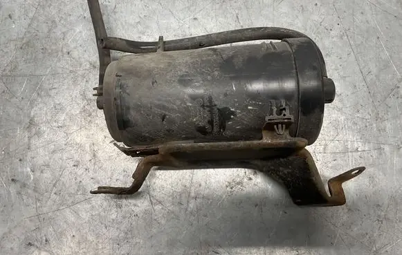 Mitsubishi Colt Active carbon filter fuel vapour canister MR993308 4454470