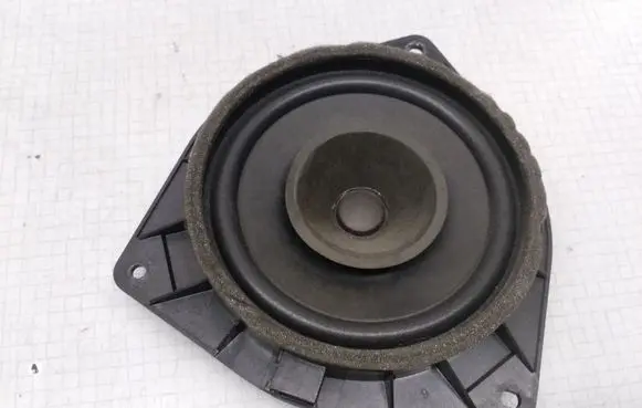 Toyota Corolla E120 E130 Subwoofer speaker 8616002380