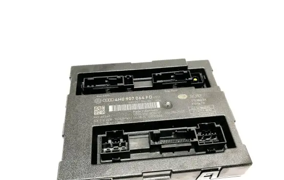 Audi A8 S8 D4 4H Comfort/convenience module 4H0907064FD 4H0907064ED 5DK01022836