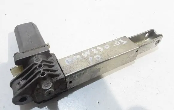 BMW 7 E65 E66 Seat adjustment motor 0390201953