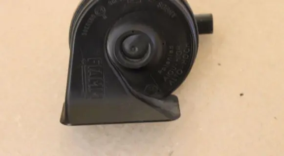 BMW 3 E46 Horn signal 6905424