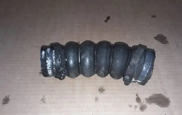 Ford Focus Intercooler hose/pipe NOCODE