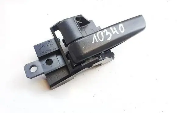 Mitsubishi Eclipse Cross Rear door interior handle