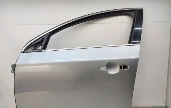 Volvo V60 Front door