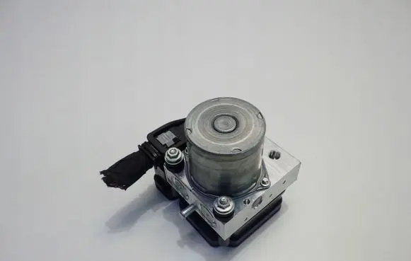 Mercedes-Benz CLA C118 X118 ABS Pump A1779006207