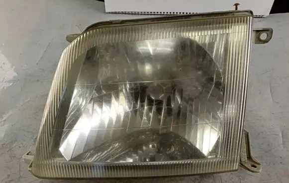 Toyota Land Cruiser (HDJ90) Headlight/headlamp 11077015 9922680008