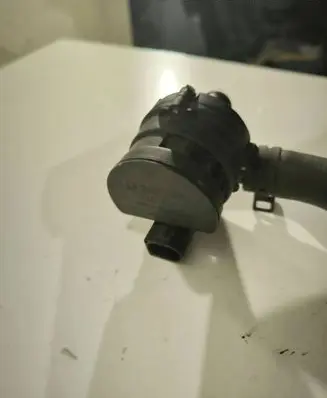 Mercedes-Benz E W238 Engine coolant pipe/hose A2538308801 62544613 YAP1466516
