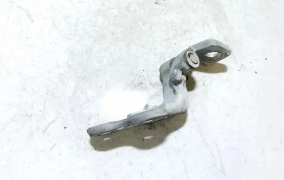 Ford Focus Rear door lower hinge xs4aa26800bb