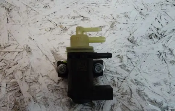 Skoda Rapid (NH) Vacuum valve 1K0906627B