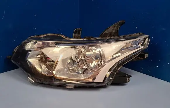 Mitsubishi Outlander Headlight/headlamp 4B45X8301C1