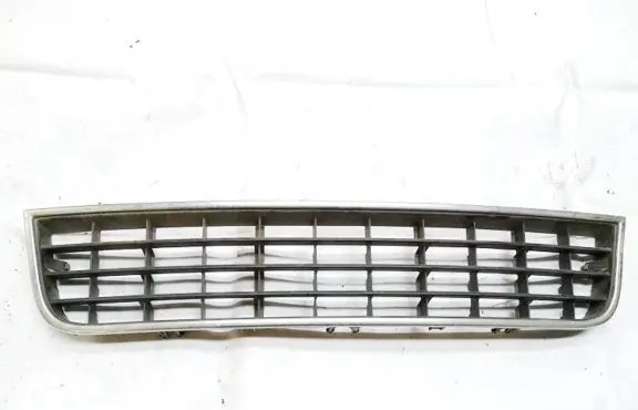 Audi A6 S6 C5 4B Front bumper lower grill 4b0807683l