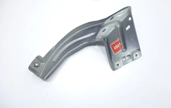 Fender mounting bracket