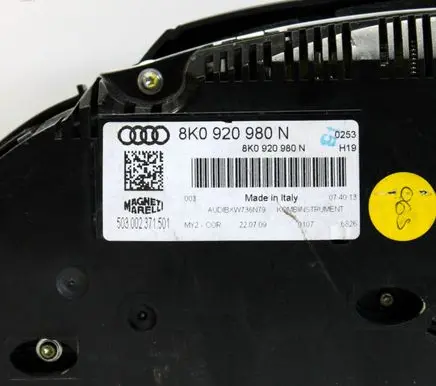 Audi A4 S4 B8 8K Speedometer (instrument cluster) 8K0920980N