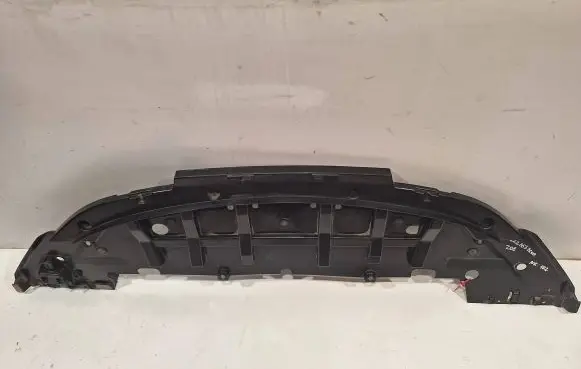 Front bumper skid plate/under tray