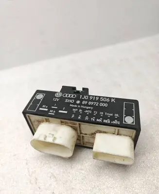 Volkswagen Golf IV Coolant fan relay 1J0919506K 898972000