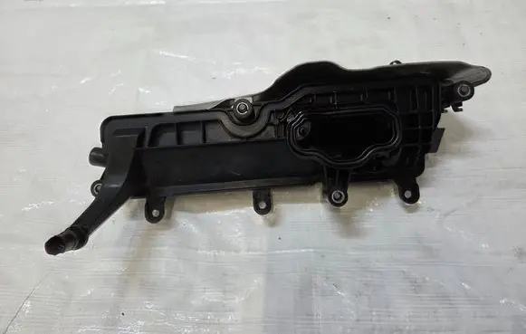 Ford Kuga III Oil breather separator HG9Q6C757AC