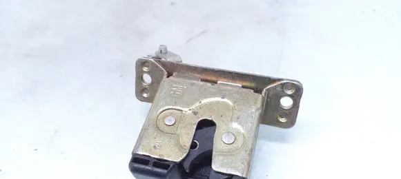 Opel Astra G Tailgate/trunk/boot lock/catch/latch 09130569