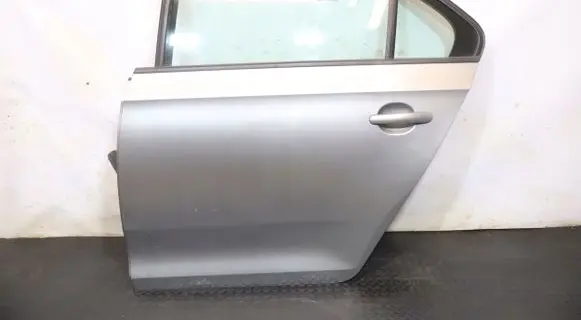 Seat Toledo IV (NH) Rear door