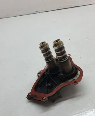 BMW 7 F01 F02 F03 F04 Other cylinder head part 7566277