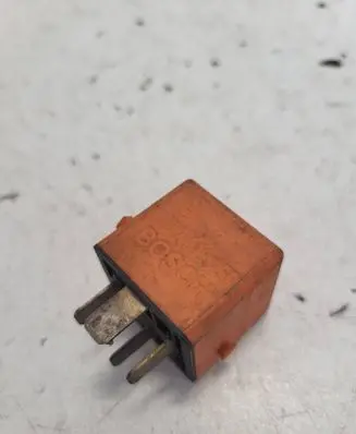 BMW 5 E60 E61 Other relay 0332019456