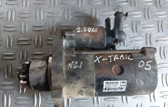 Nissan X-Trail T30 Starter motor M008T71471 233008H801