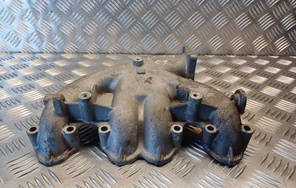 Volkswagen Golf V Intake manifold 03G129713