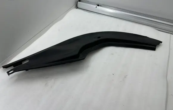 Tesla Model S Front trunk storage compartment trim 100632700F