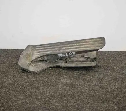 Volkswagen PASSAT B6 Accelerator throttle pedal