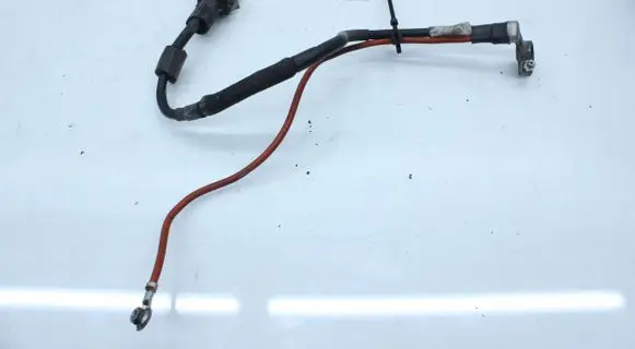 Positive cable (battery)