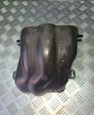 Opel Vivaro Intercooler air guide/duct channel 687781491R 93452498