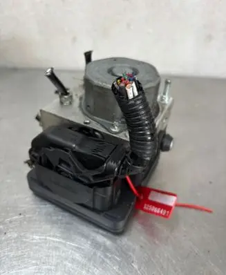 Toyota Aygo AB40 Master brake cylinder