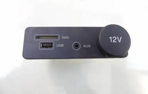 Jaguar XE USB socket connector FK72-19C166-BC