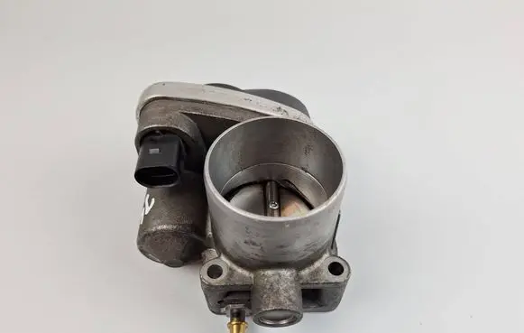 Renault Megane I Throttle valve 8200190230 8200171134B