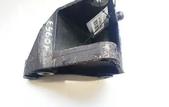 Saab 9-3 Ver2 Engine mounting bracket 13112030