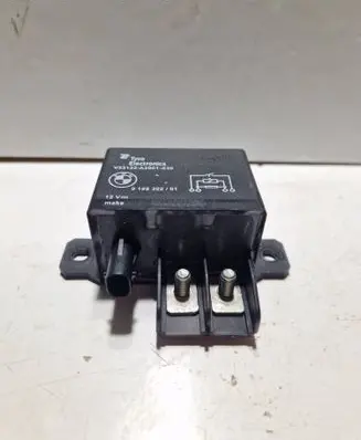 BMW 6 F12 F13 Coolant fan relay 9198302 V23132A2001X30