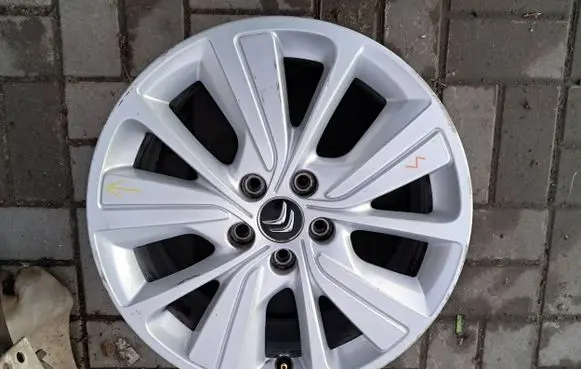 R17 alloy rim