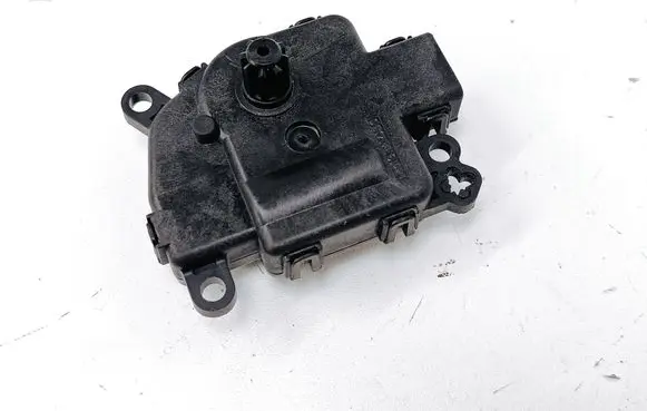 Ford Fusion II Air flap motor/actuator GS7H19E616AA