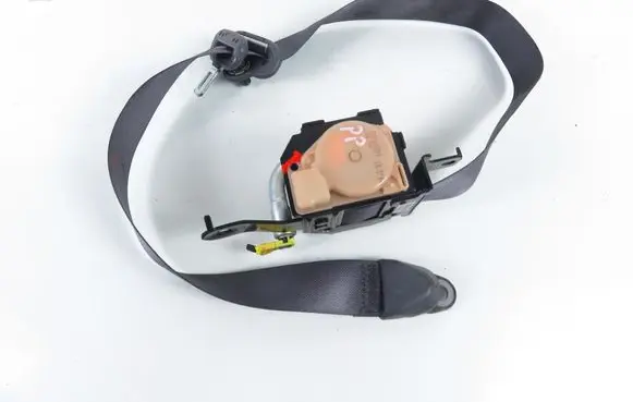 Hyundai Tucson JM Front seatbelt 888202E400