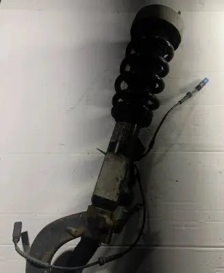 BMW X6 F16 Front shock absorber with coil spring 6875084 10541110 081117