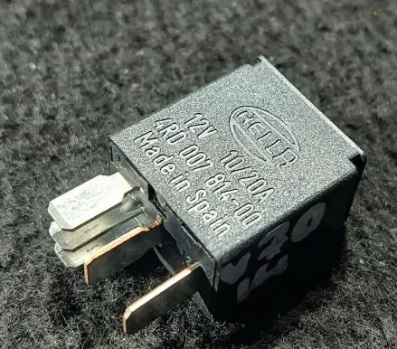 Volvo V70 Other relay 8001150210 1020A XR000781400