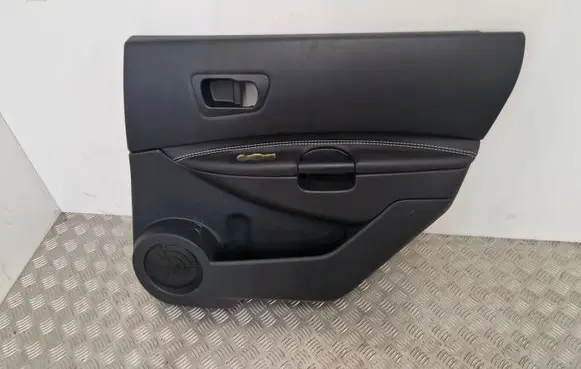 Nissan Qashqai+2 Rear door card panel trim 82976EY10A
